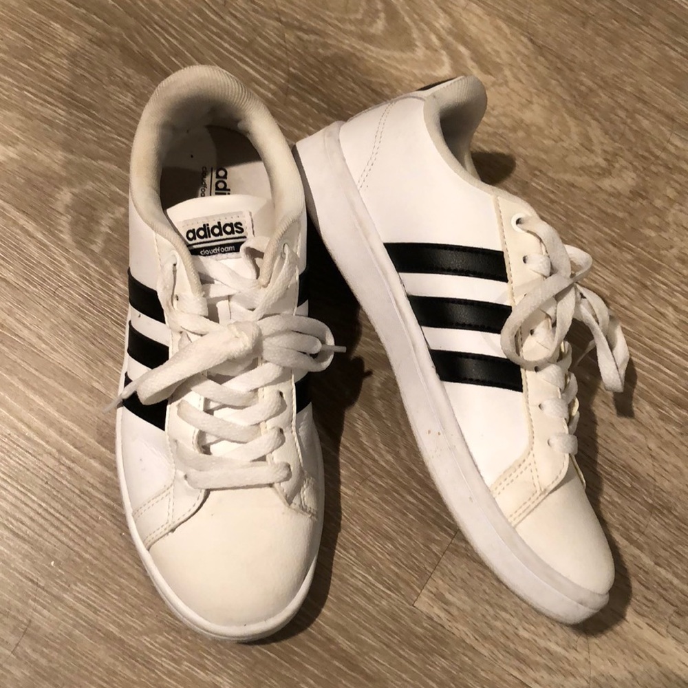 Classic Adidas with Cloud Foam Memory Footbed